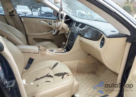 2009 Mercedes-Benz Cls 550 z USA, uszkodzony, nr VIN WDDDJ72X29A144891